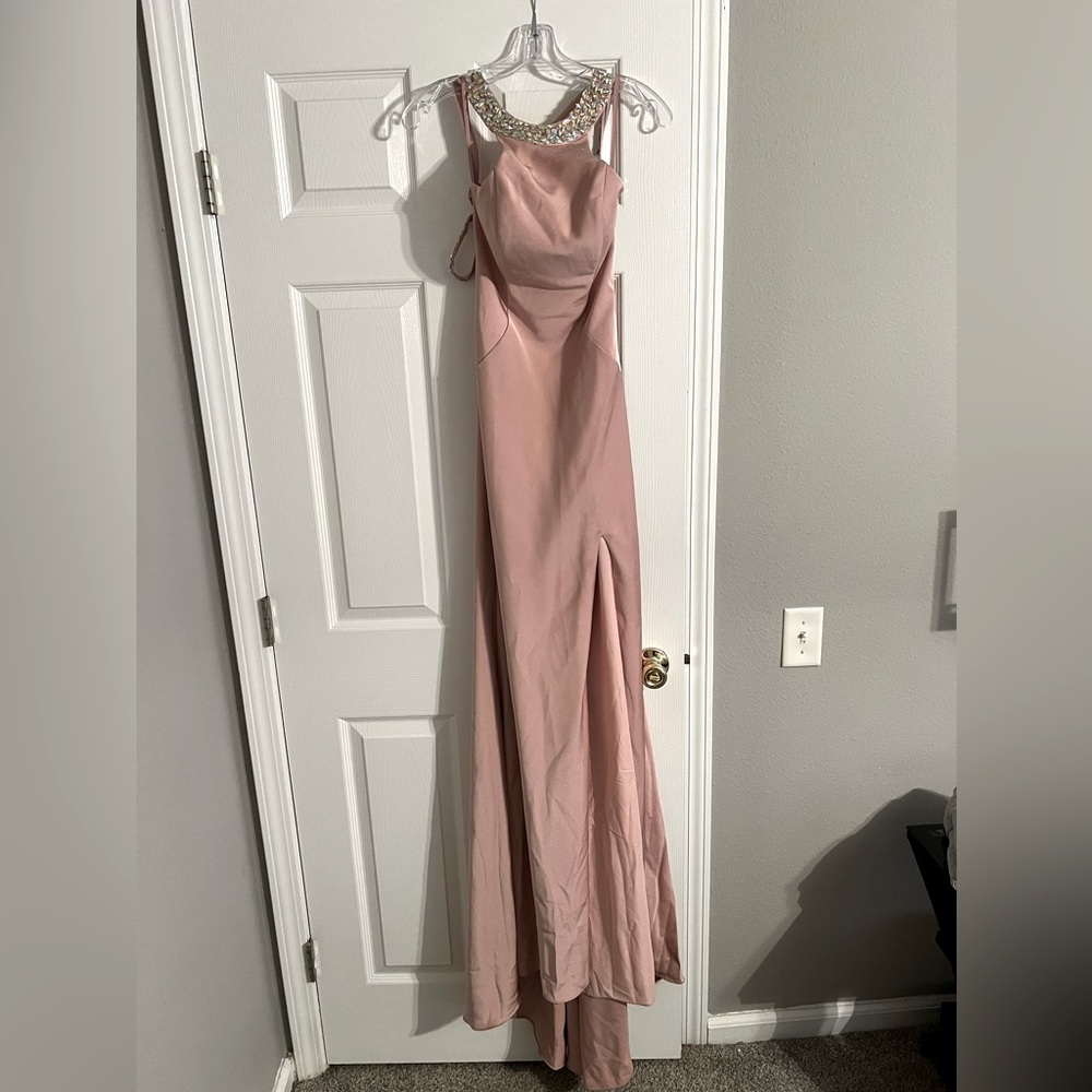 La Femme beautiful dress size 0 color dirty pink beautiful color